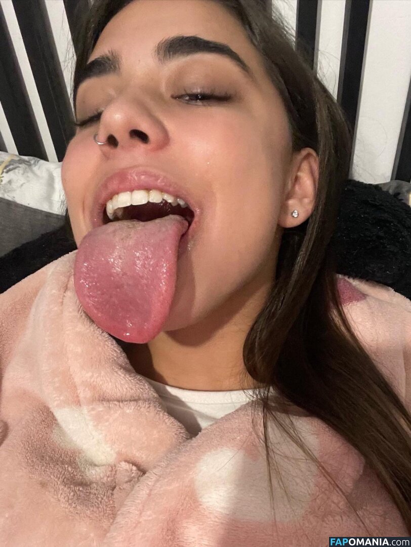 longuetongueegirl_ / noaablaancoo / u489105211 Nude OnlyFans  Leaked Photo #2