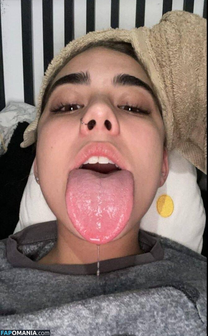 longuetongueegirl_ / noaablaancoo / u489105211 Nude OnlyFans  Leaked Photo #4