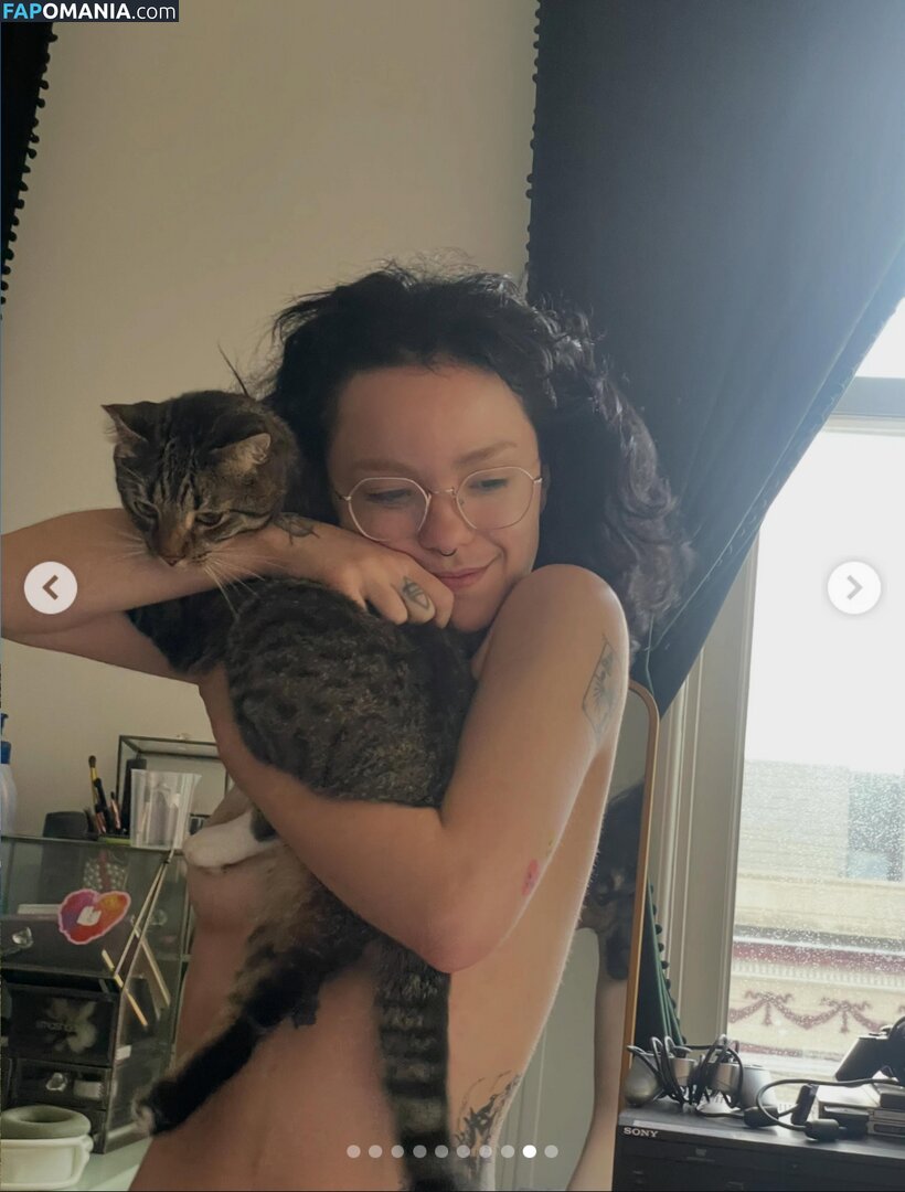 Ultraviolet Darling / ultraviolet.darling / violet1111 Nude OnlyFans  Leaked Photo #1