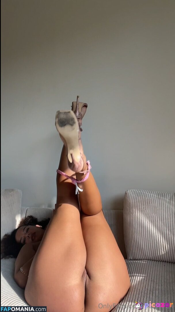 mxdsiren / umshanny Nude OnlyFans  Leaked Photo #1