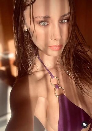 Una Healy