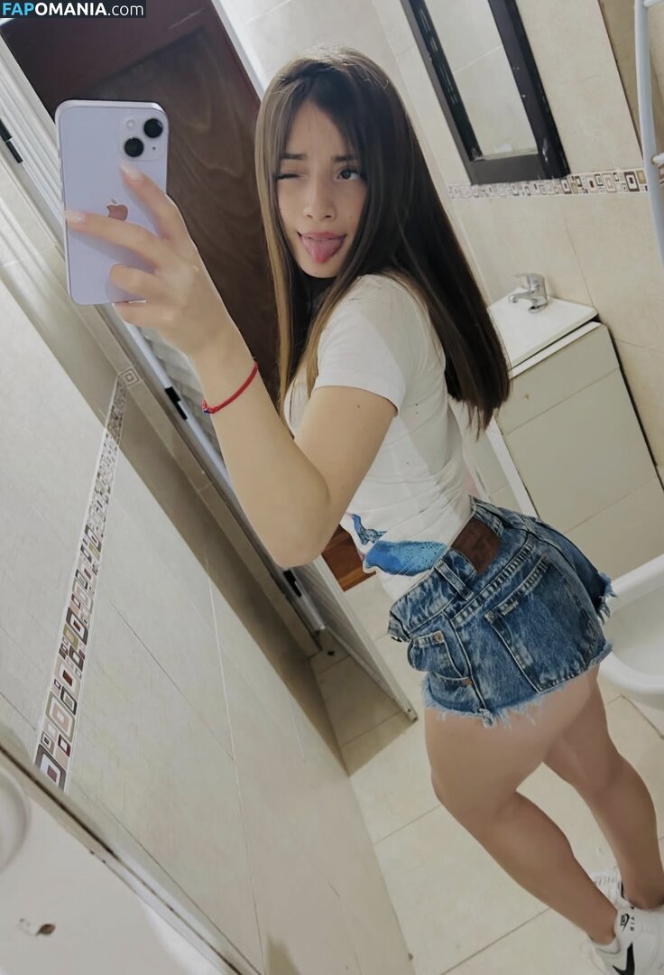 Ursu.miranda_ Nude OnlyFans  Leaked Photo #2