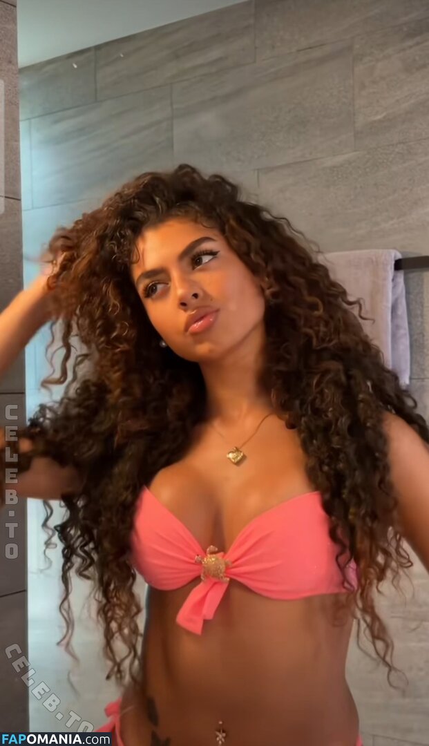V7ena / u7ena Nude OnlyFans  Leaked Photo #3