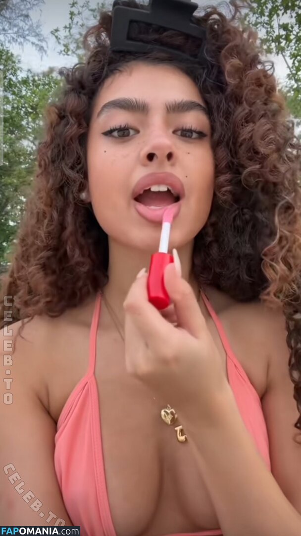 V7ena / u7ena Nude OnlyFans  Leaked Photo #8