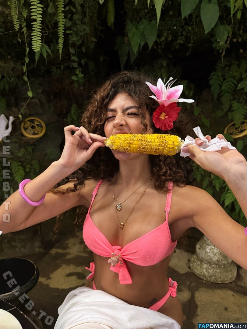 V7ena / u7ena Nude OnlyFans  Leaked Photo #9