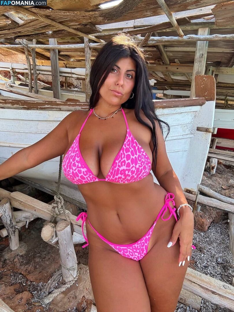 Valentina De Nucci / valentinadenucci Nude OnlyFans  Leaked Photo #1