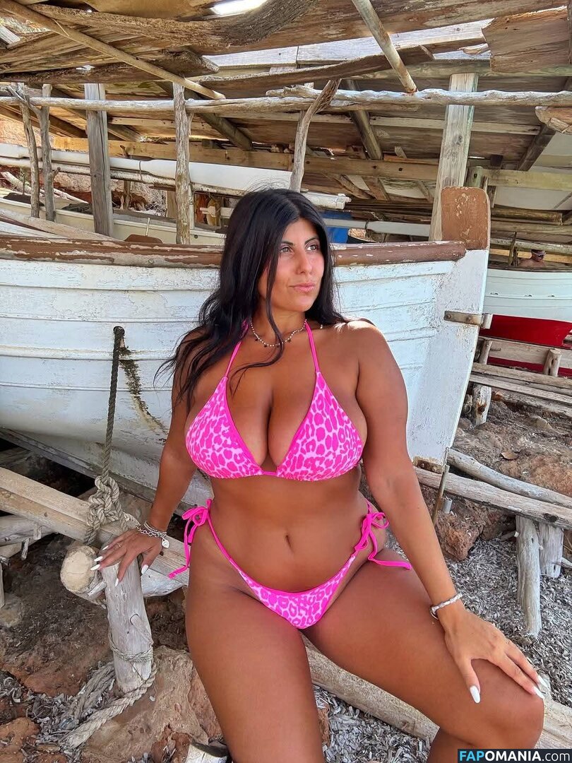 Valentina De Nucci / valentinadenucci Nude OnlyFans  Leaked Photo #4