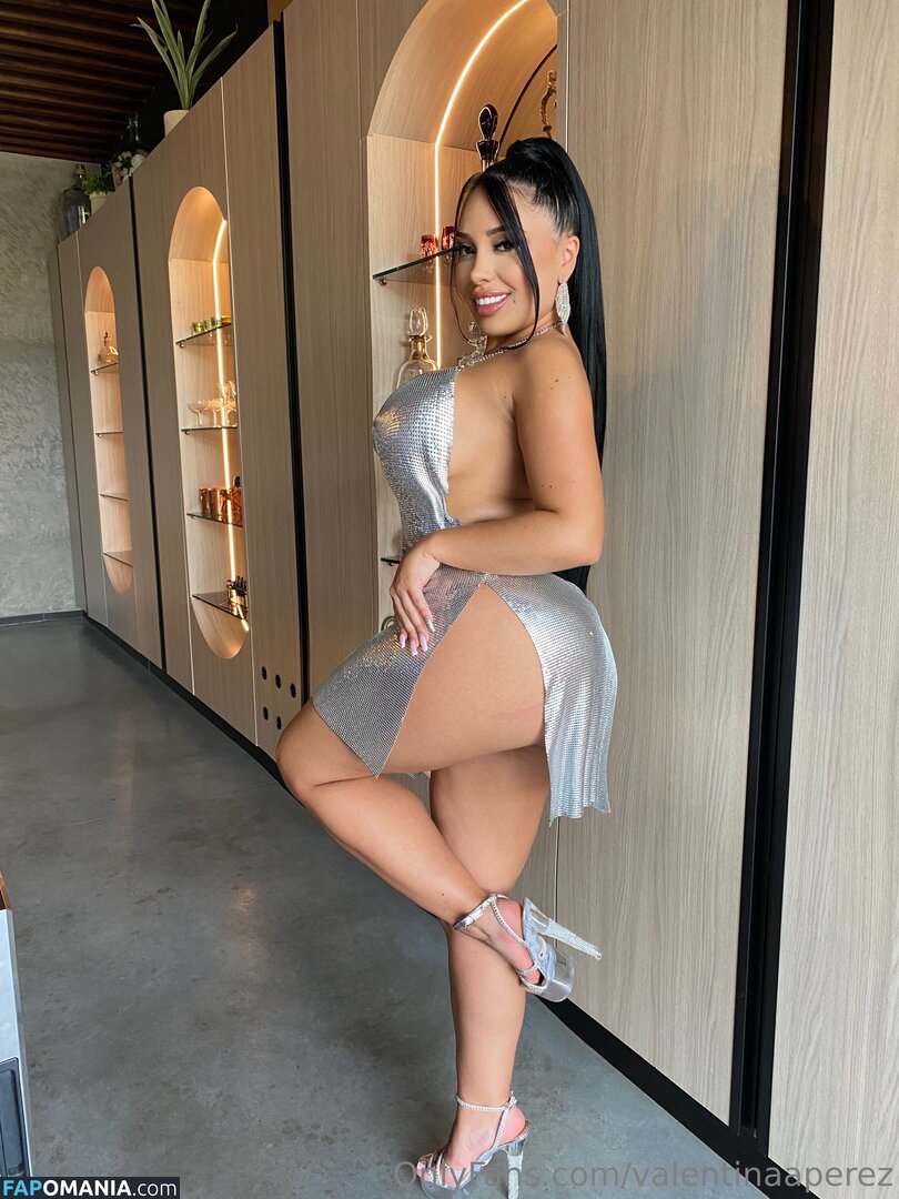 Valentina Perez / valentiinaperez / valentina_perezxoxo Nude OnlyFans  Leaked Photo #27