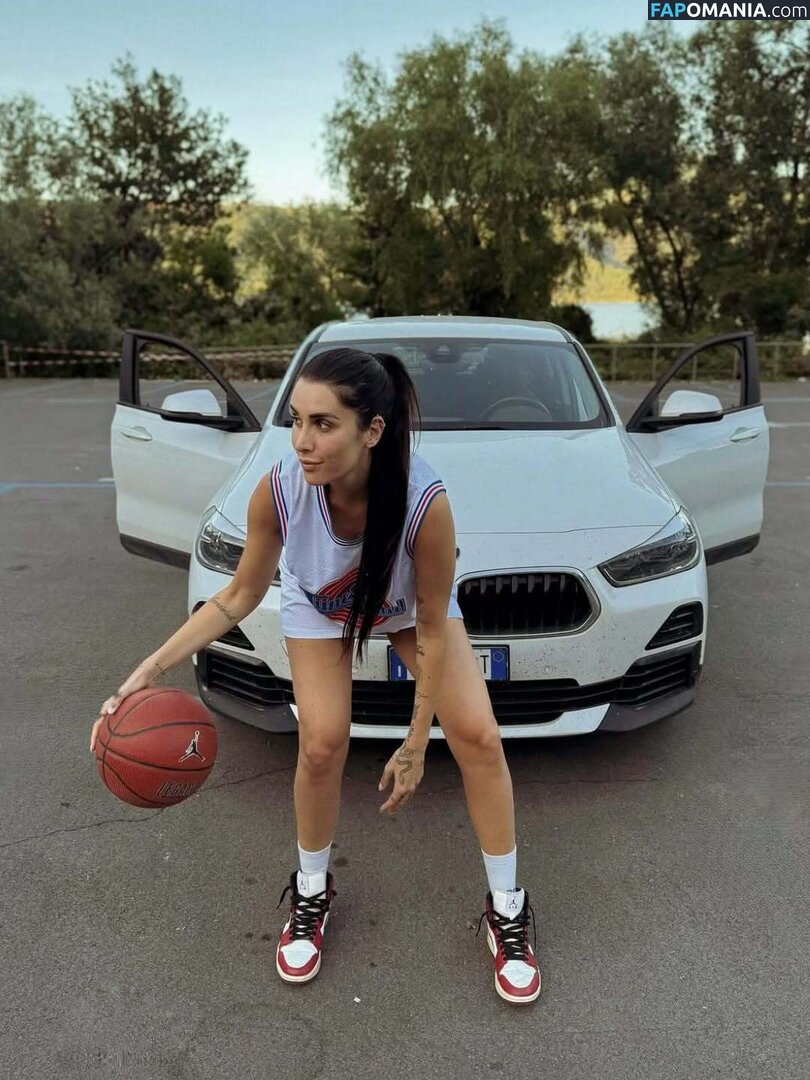 Valentina Vignali / valentinavignali Nude OnlyFans  Leaked Photo #4
