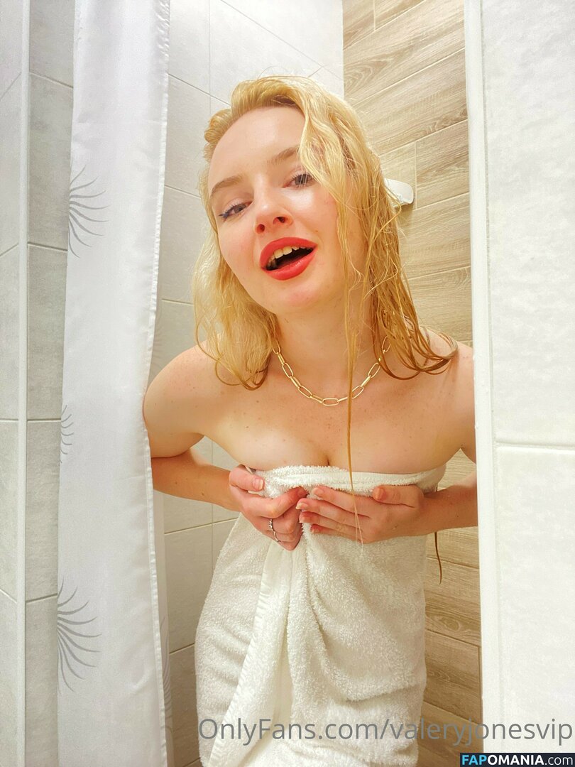 Valery Jones / https: / valeryjones_ Nude OnlyFans  Leaked Photo #2