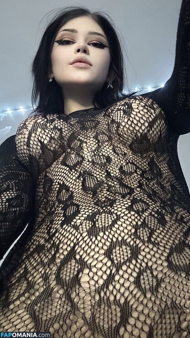 vampkira / vampkira_art Nude OnlyFans  Leaked Photo #3