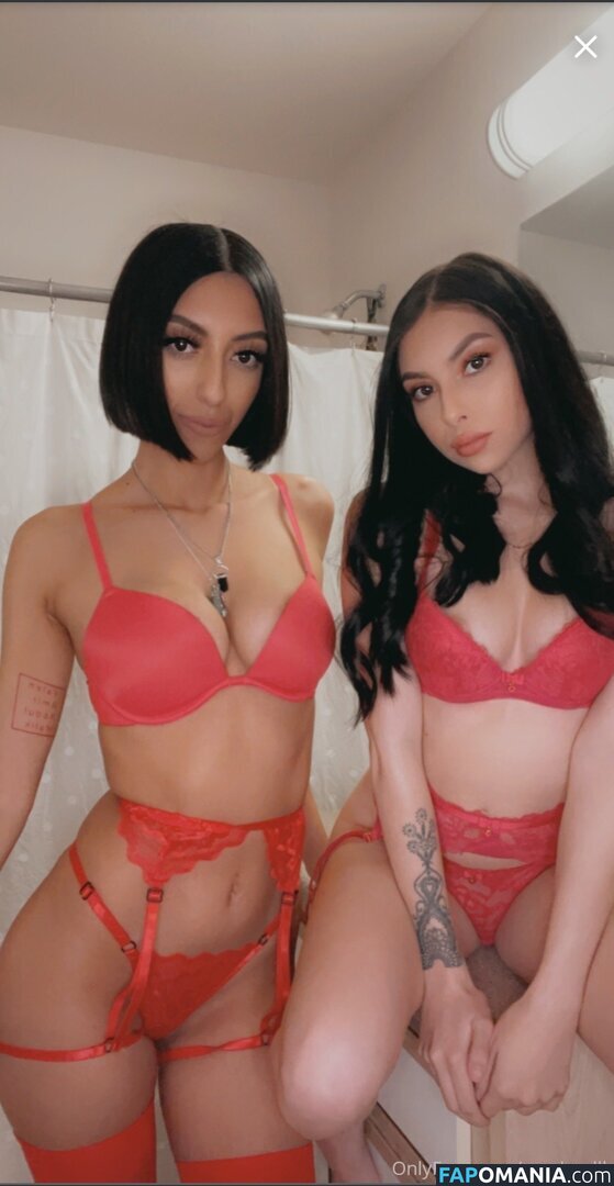 Onlyfans.com / Savannah / Vanderellla Nude OnlyFans  Leaked Photo #5