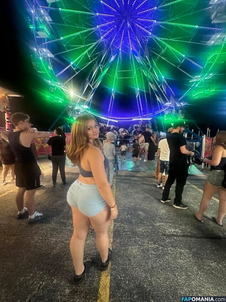 Vane Magaña / Vaneflawless Nude OnlyFans  Leaked Photo #1