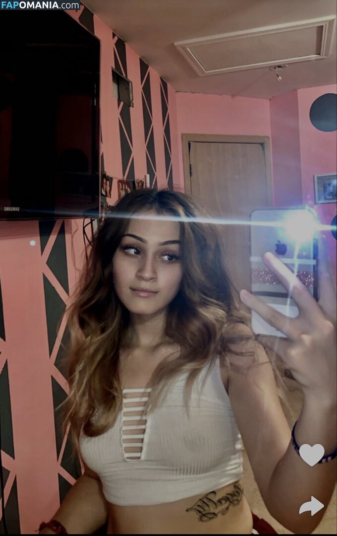 Vane Magaña / Vaneflawless Nude OnlyFans  Leaked Photo #5