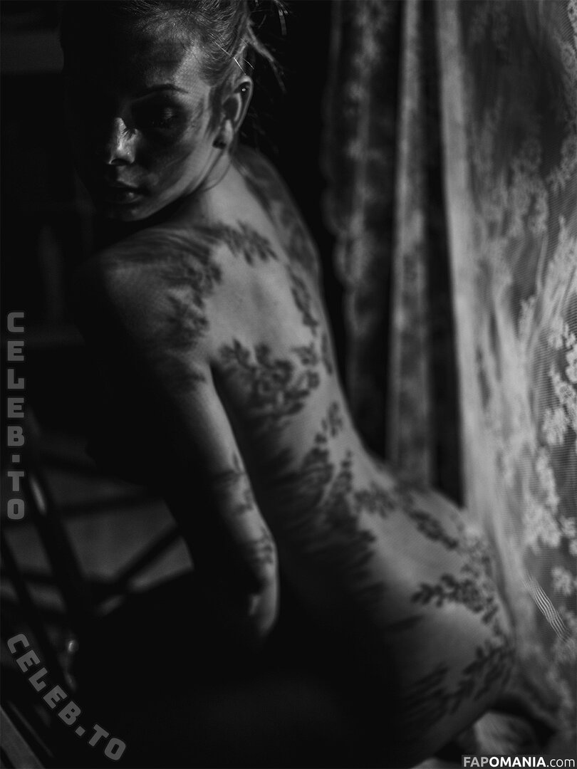 vaneschkal Nude OnlyFans  Leaked Photo #16