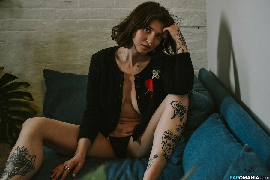 Vanessa Darling / spiritualxslut / vanessdarling Nude OnlyFans  Leaked Photo #4