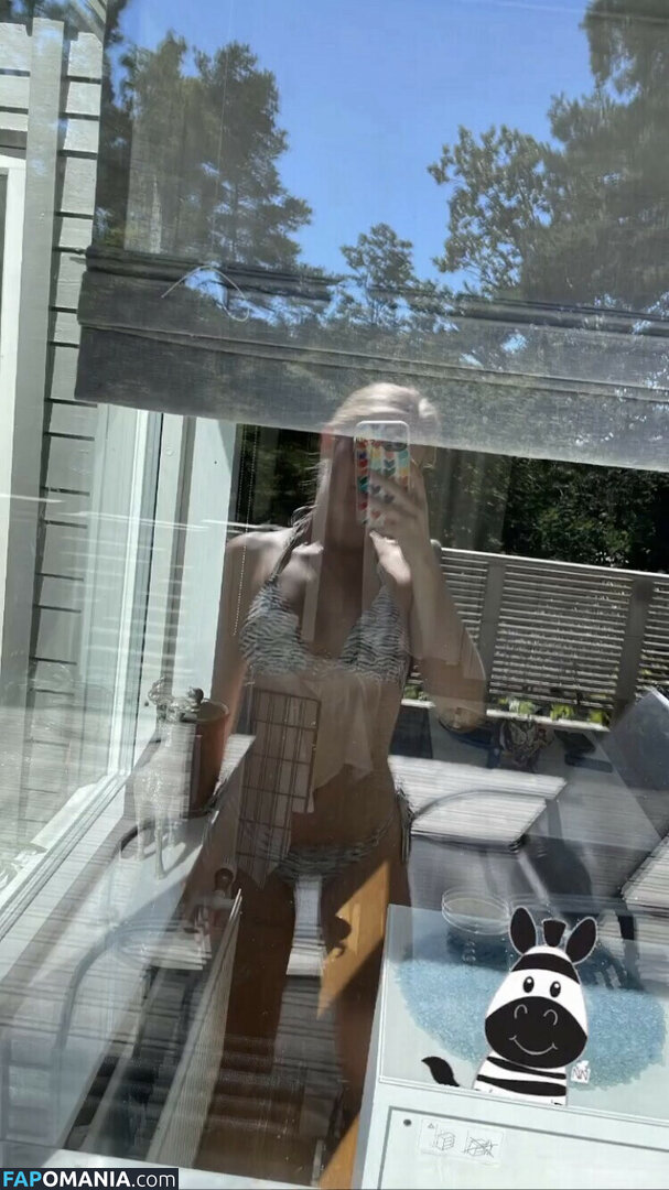 Nessa / vanessaahlstrom Nude OnlyFans  Leaked Photo #20