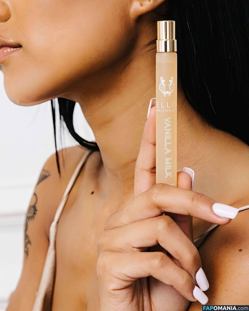 Vanilla Milk Nude OnlyFans  Leaked Photo #3