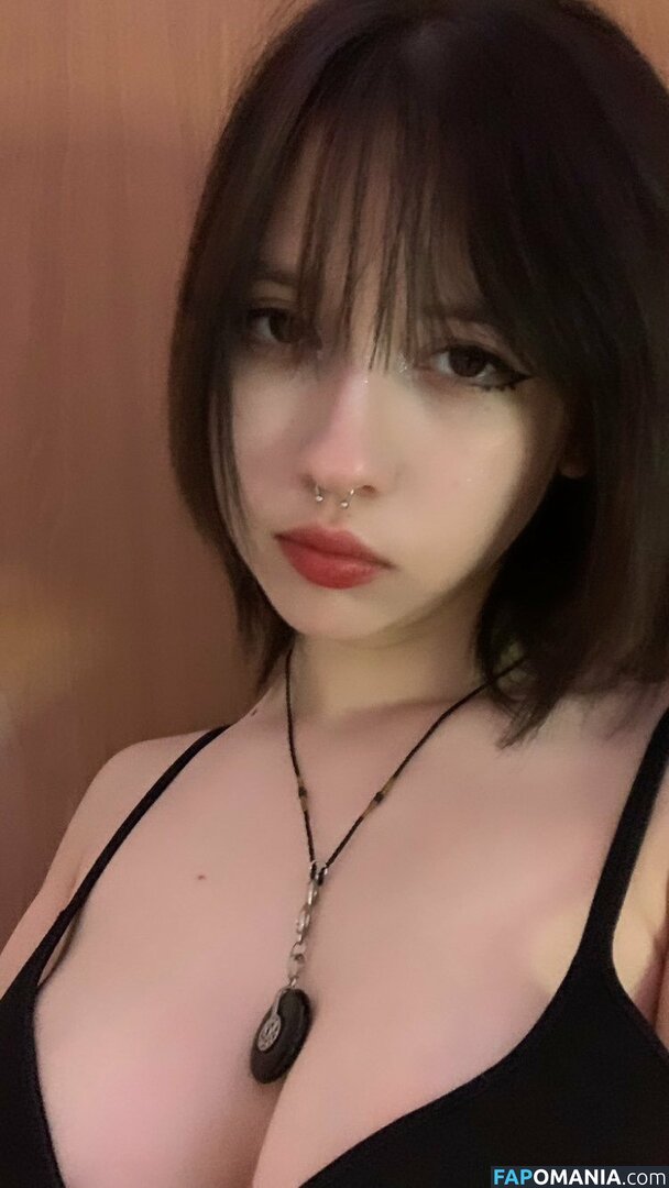 kusuoveki / kusuovk / vekikusuo / vekita / vekitk Nude OnlyFans  Leaked Photo #11