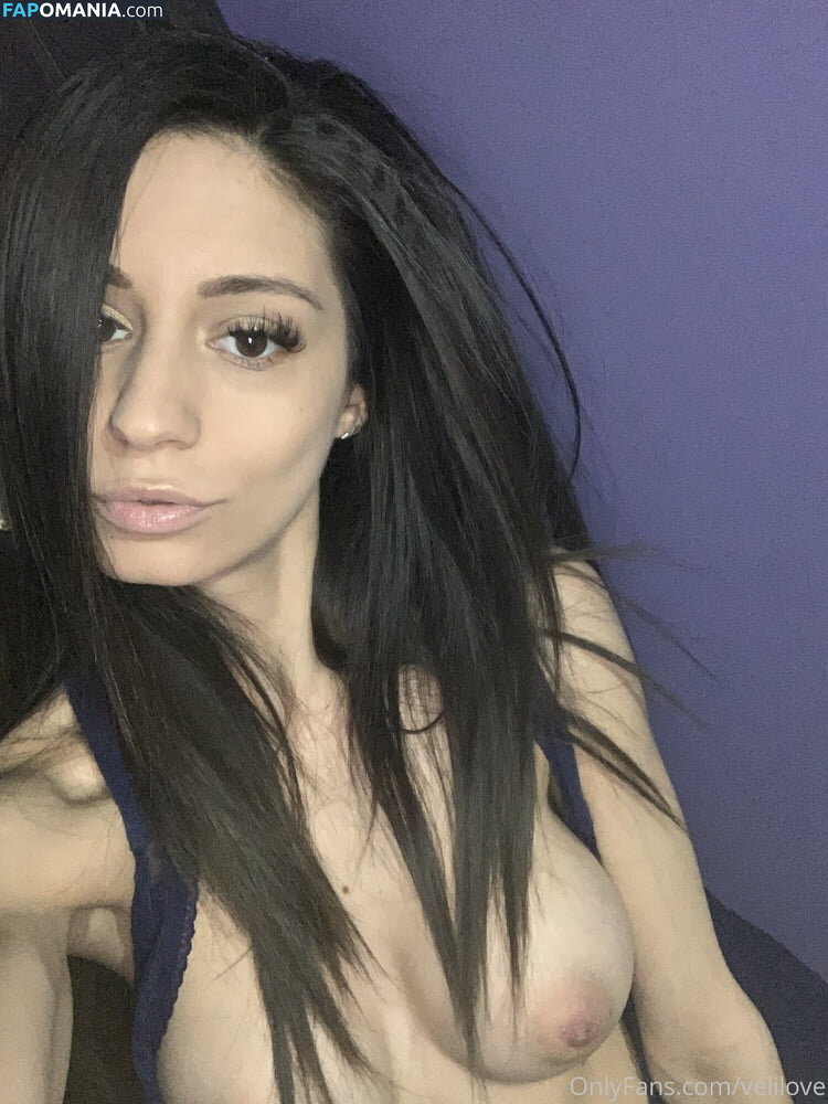 velilove Nude OnlyFans  Leaked Photo #4