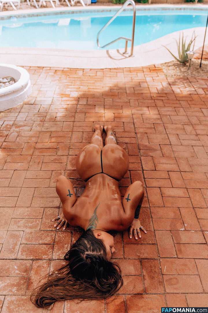 VerushkaSm / iamverasmirnova Nude OnlyFans  Leaked Photo #9