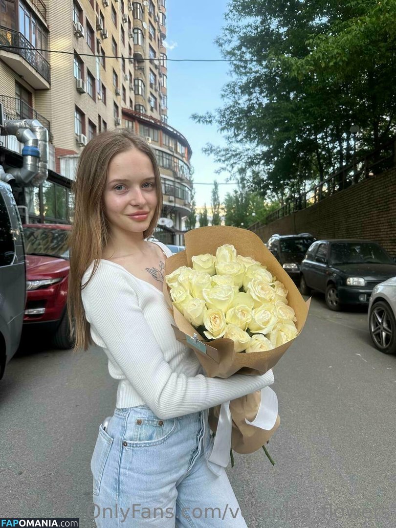mzlovinmyself / veronica_flowers Nude OnlyFans  Leaked Photo #11