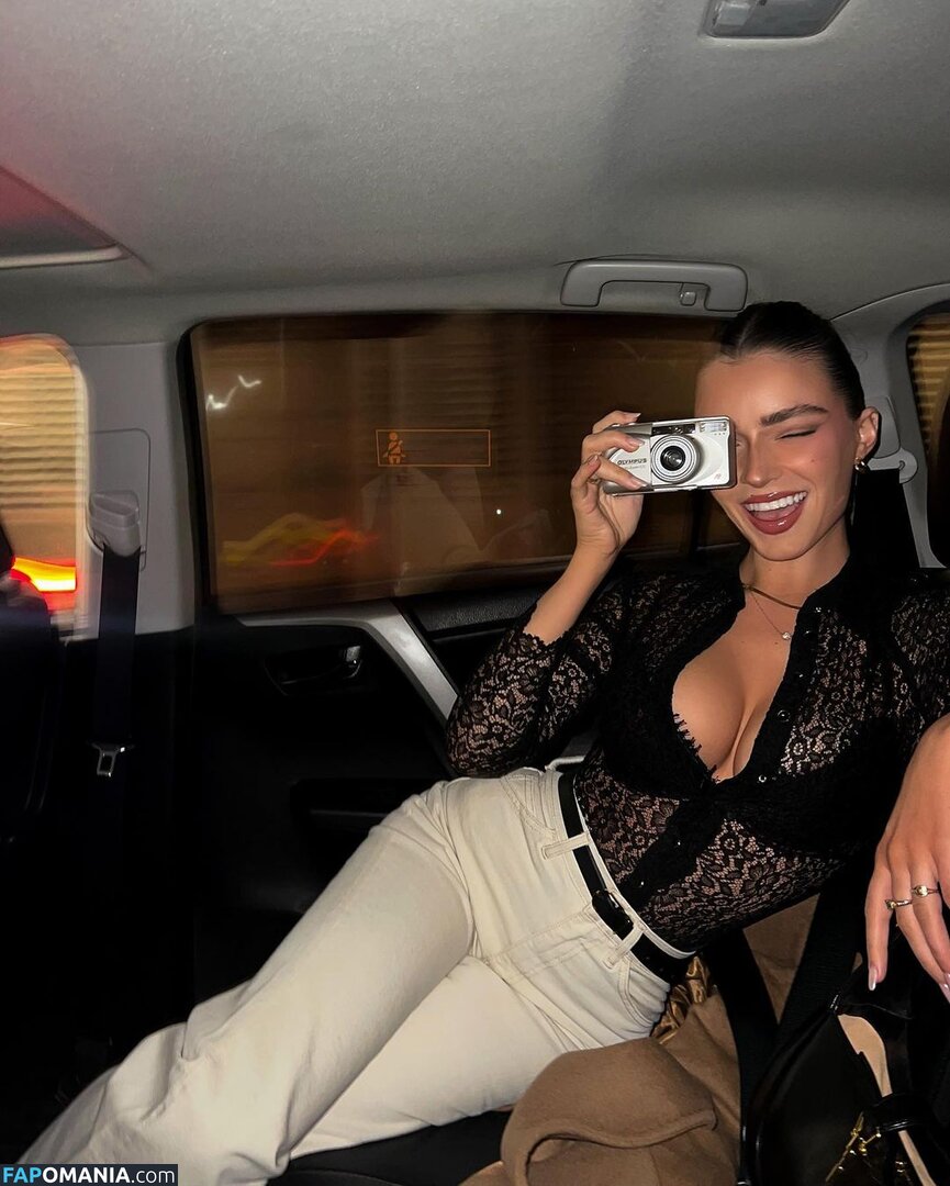 Veronica Kelegian / Veronicakelegian / https: Nude OnlyFans  Leaked Photo #2