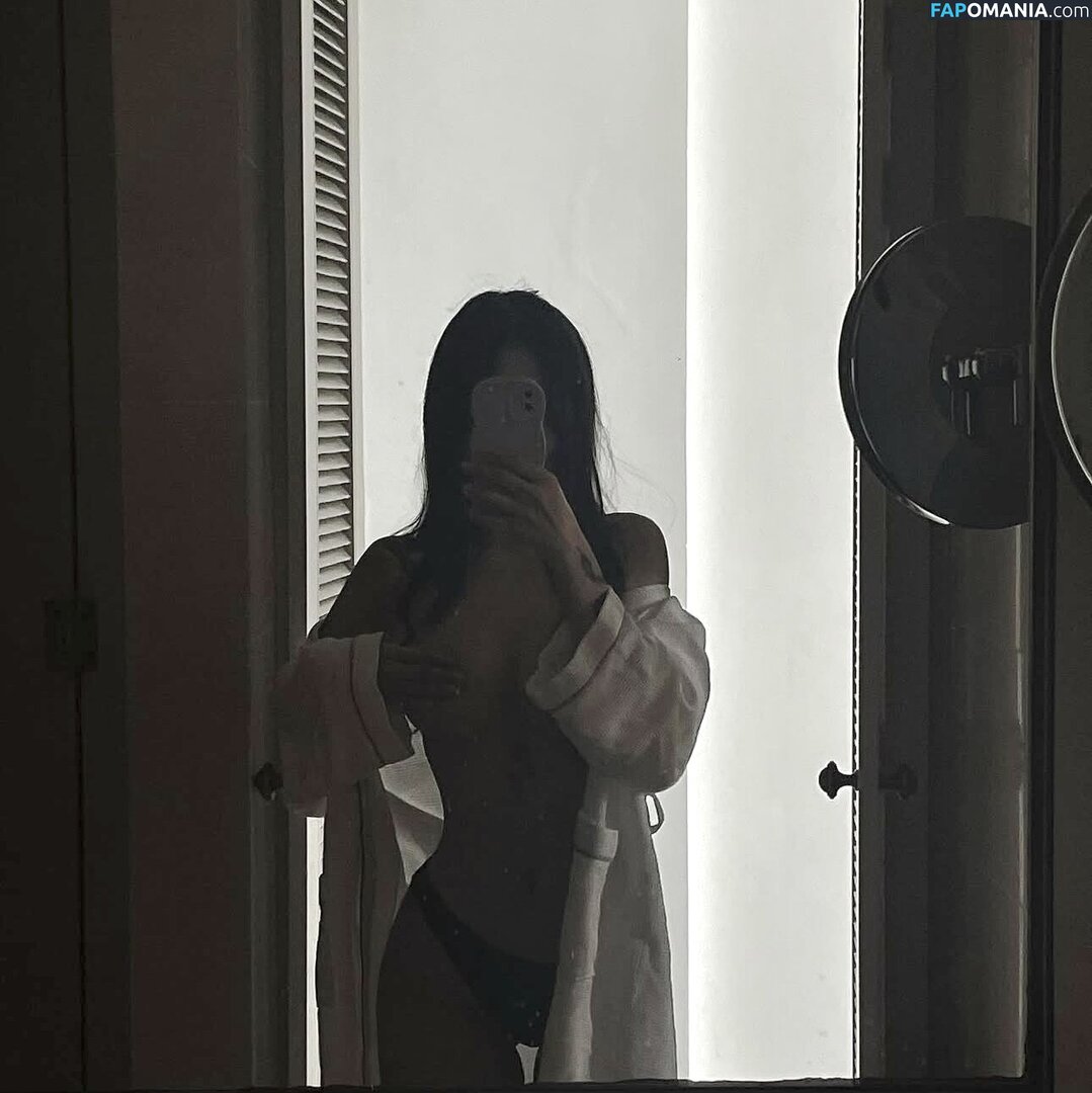 Khúc Thị Hương / Veronica Lucifer / akashi.yumi.3 / madamelucy / veronica_lucifer_ Nude OnlyFans  Leaked Photo #2