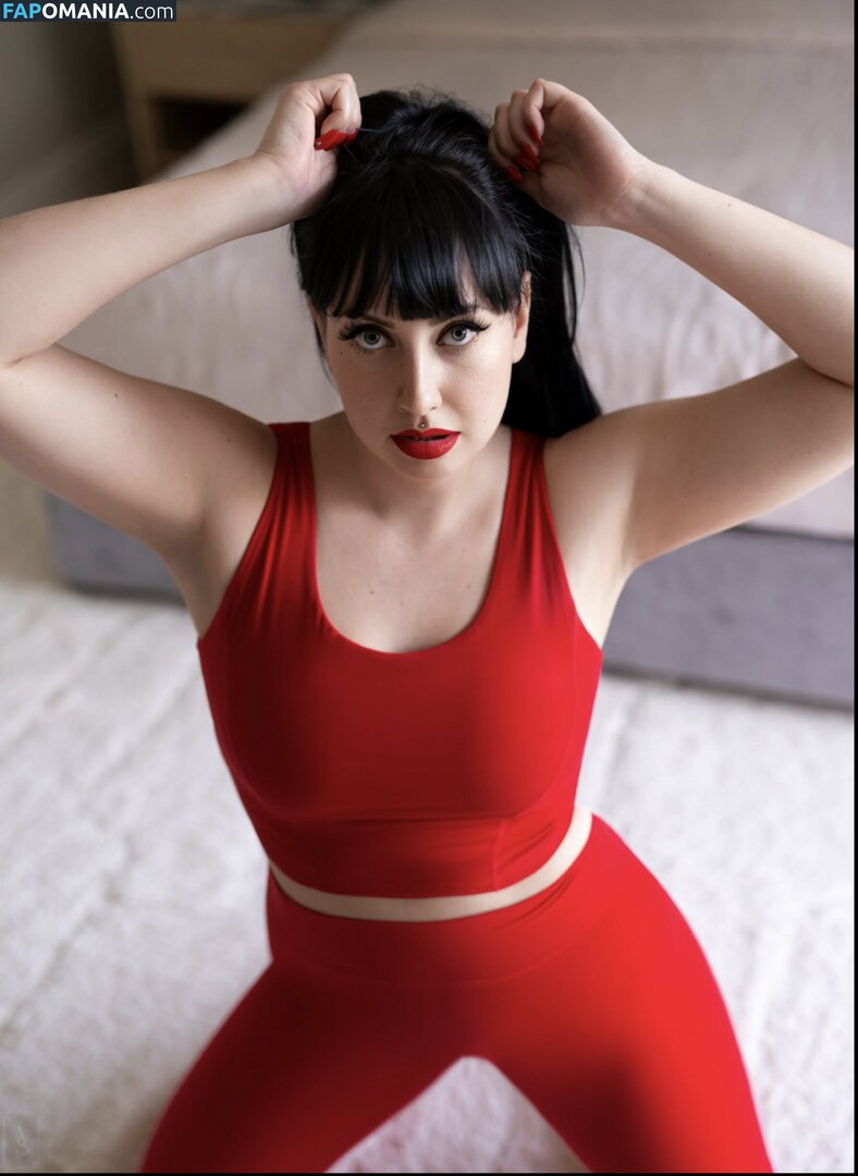 Veronica Page / veronica.page / veronica_page Nude OnlyFans  Leaked Photo #2