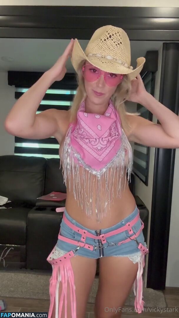 Vicky Stark / vickystark / vickystarkfishing Nude OnlyFans  Leaked Photo #93