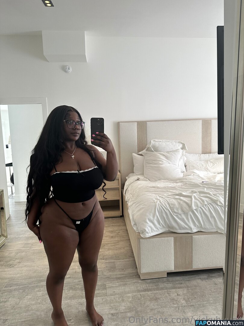 vickyhyuga / vickyyhyuga Nude OnlyFans  Leaked Photo #27