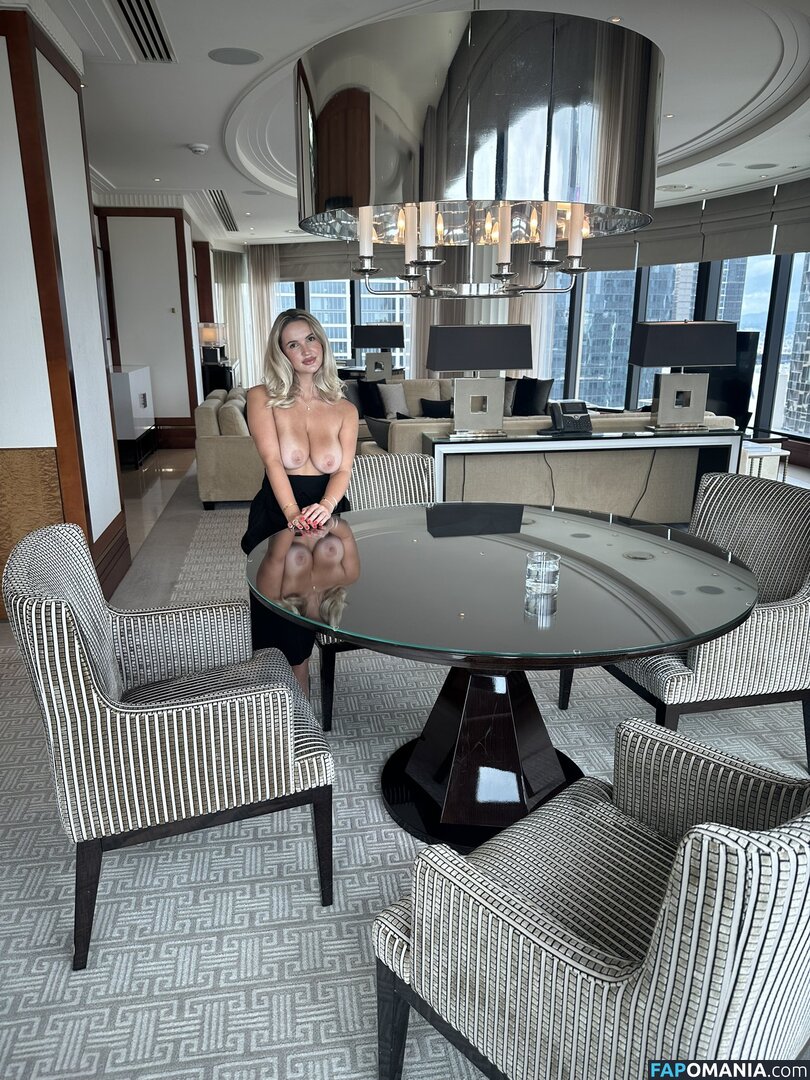 Victoria Campbell / realpeachycheeks / victoria.campbell Nude OnlyFans  Leaked Photo #5