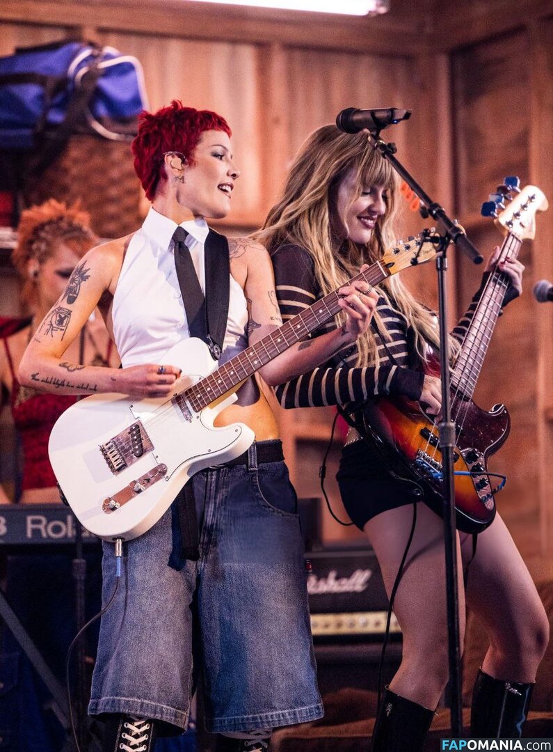 Maneskin bassist / Victoria De Angelis / vicdeangelis Nude OnlyFans  Leaked Photo #1075