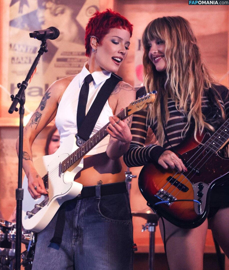 Maneskin bassist / Victoria De Angelis / vicdeangelis Nude OnlyFans  Leaked Photo #1079