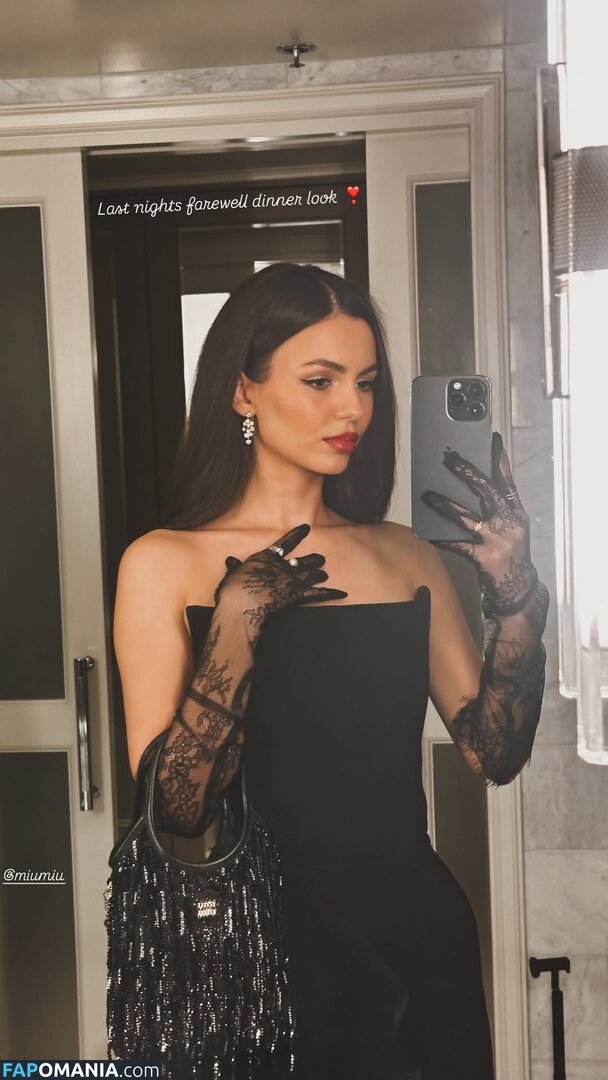 Victoria Justice / https: / victoriajustice Nude OnlyFans  Leaked Photo #26