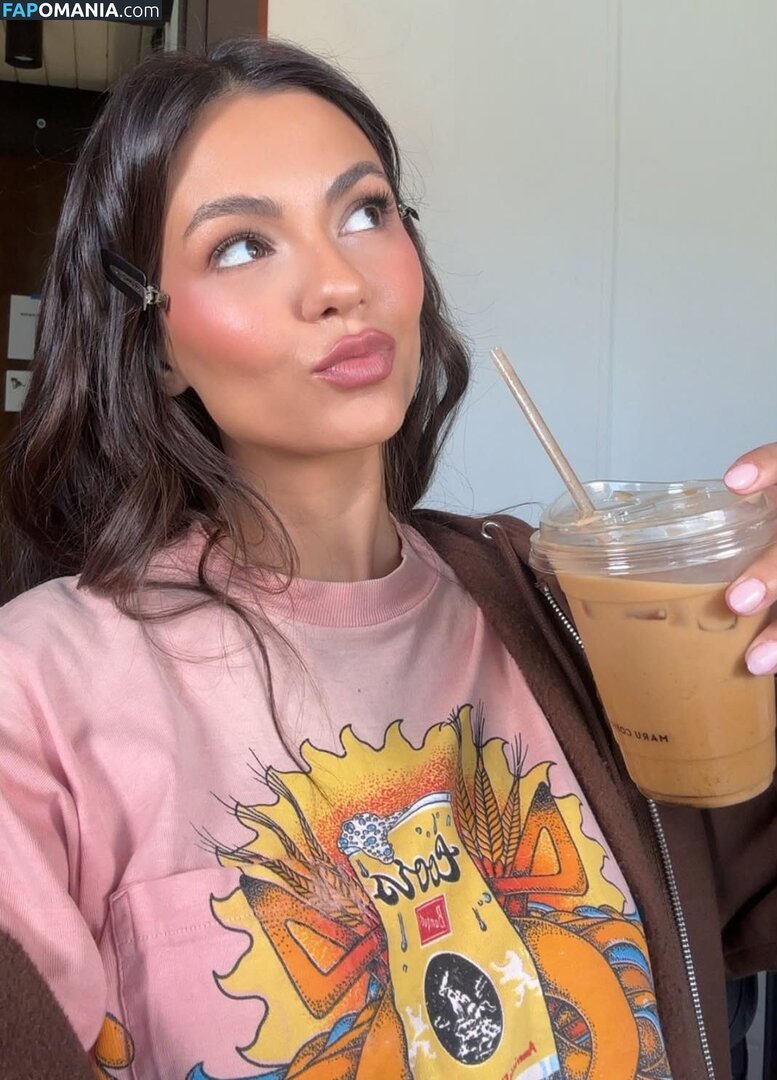Victoria Justice / https: / victoriajustice Nude OnlyFans  Leaked Photo #40