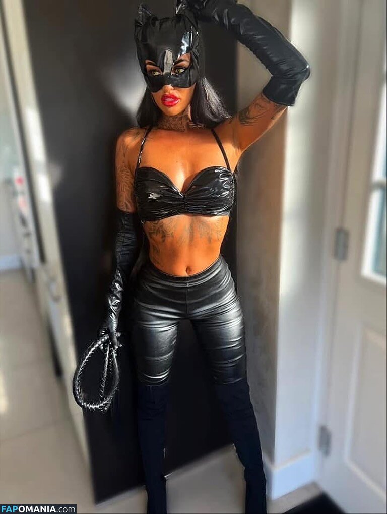 Vikki Blendell Nude OnlyFans  Leaked Photo #2