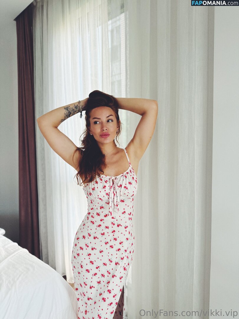 vikki.vip Nude OnlyFans  Leaked Photo #9