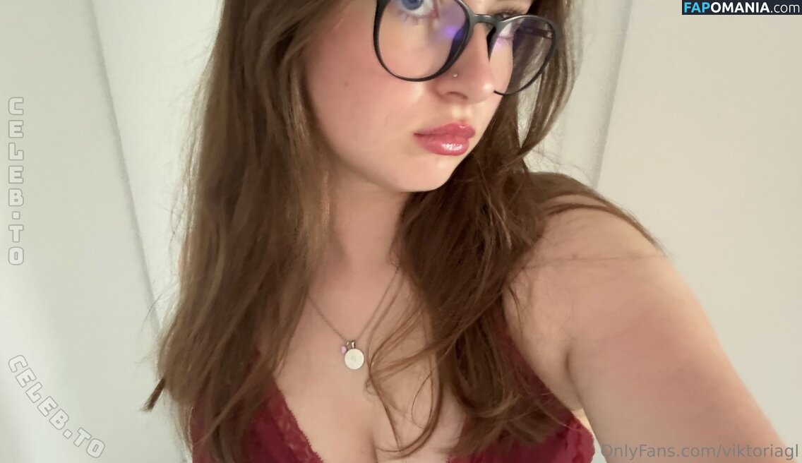 Viktoria Glebov / https: / viktoria.gle / viktoriagl Nude OnlyFans  Leaked Photo #3