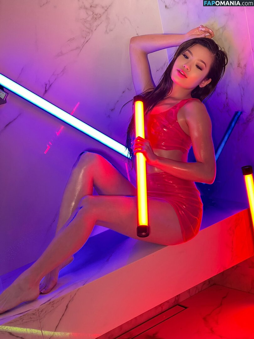 Vina Sky / vinaskyfanpage / vinaskyy Nude OnlyFans  Leaked Photo #828