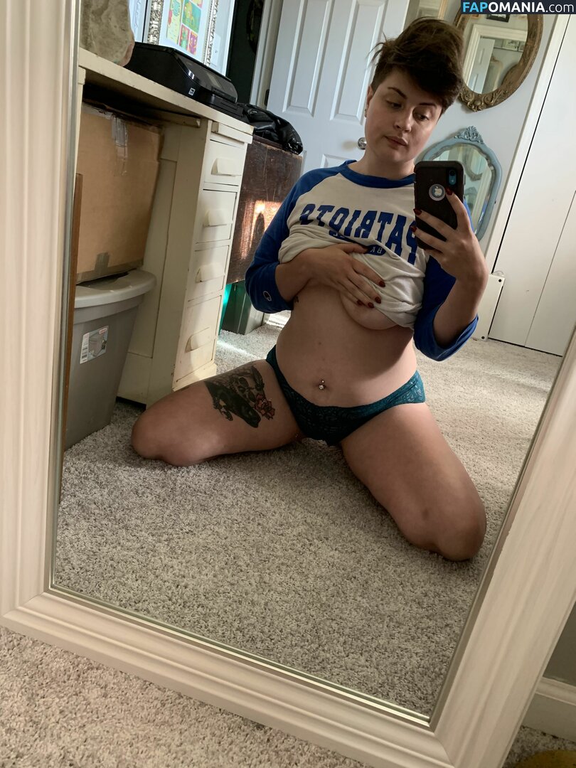 Vintage_vogue / grimyandgolden Nude OnlyFans  Leaked Photo #3