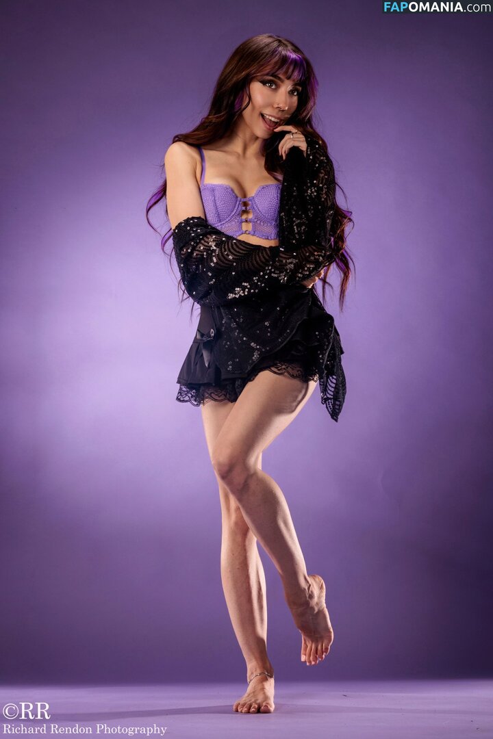 AnythingForVi / GoddessViolet / VioletDivine / violetdivinee Nude OnlyFans  Leaked Photo #1