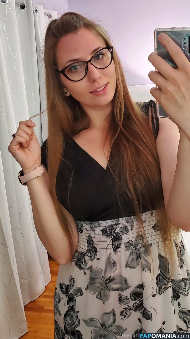 Violet Fugazzi / violet.fugazzi / violetfugazzi / violetsvip Nude OnlyFans  Leaked Photo #2