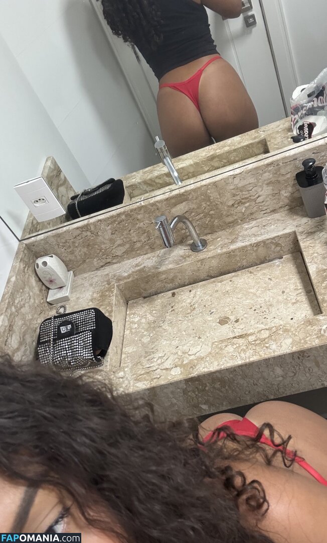 Virginniasiqueira / hotpornstar / nabrufilms Nude OnlyFans  Leaked Photo #4