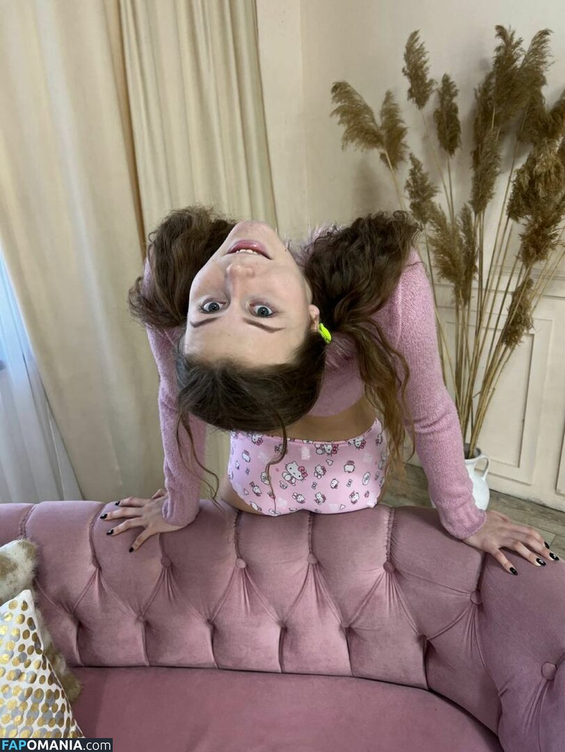 _vitaniemi01 / bloom.xvi / nayane_vitali01 / vitaniemi Nude OnlyFans  Leaked Photo #453