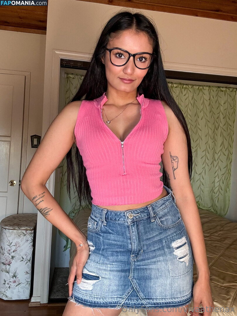 followvivaathena / vivaathenax Nude OnlyFans  Leaked Photo #8