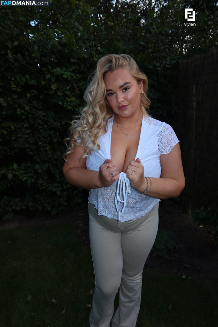 Vivian Bron / Vivianlilanebron / vivianlilianebron Nude OnlyFans  Leaked Photo #19