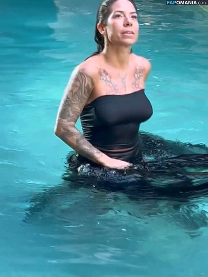 Vivian Seixas / djviviseixas Nude OnlyFans  Leaked Photo #9