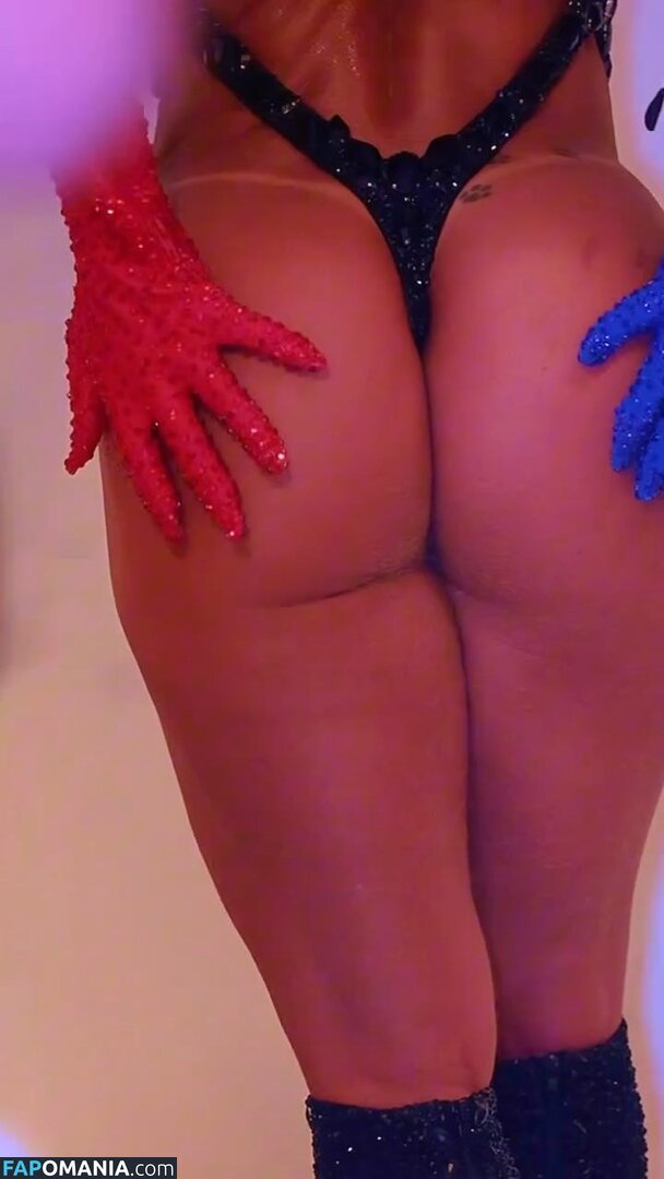 Viviane Araujo / araujovivianne Nude OnlyFans  Leaked Photo #89