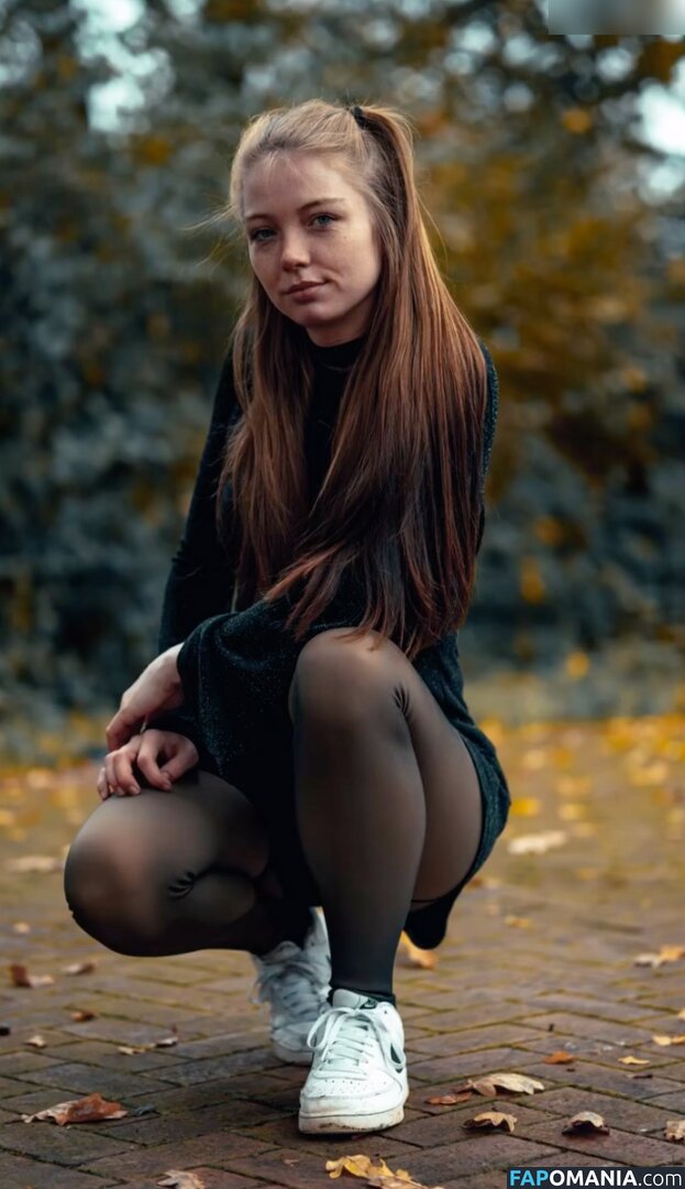 viviansch6 / Vivian Schulz Nude OnlyFans  Leaked Photo #4